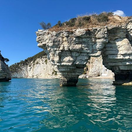 B&B Tor Di Lupo Маттината Экстерьер фото